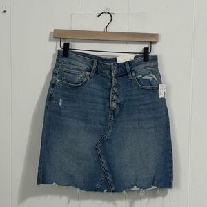 Maurice’s distressed denim jean skirt NWT 6